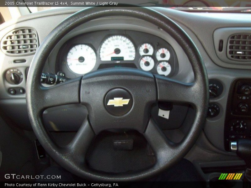 Summit White / Light Gray 2005 Chevrolet TrailBlazer LS 4x4