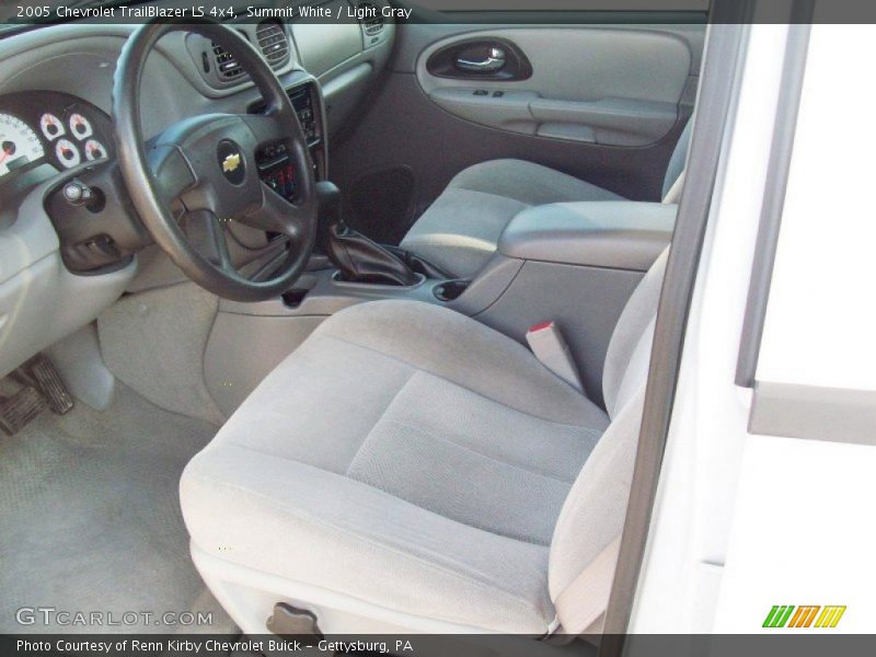Summit White / Light Gray 2005 Chevrolet TrailBlazer LS 4x4