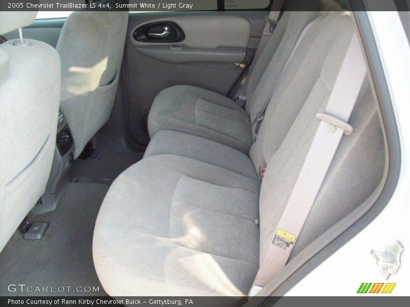 Summit White / Light Gray 2005 Chevrolet TrailBlazer LS 4x4