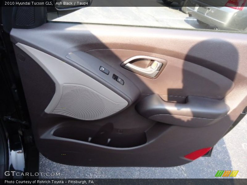 Ash Black / Taupe 2010 Hyundai Tucson GLS