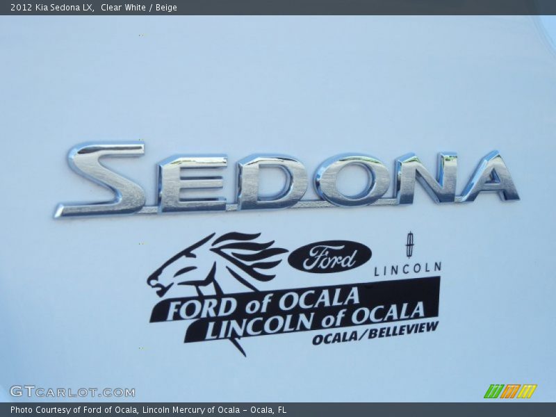 Clear White / Beige 2012 Kia Sedona LX