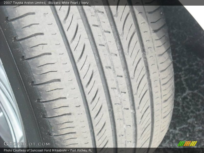 Blizzard White Pearl / Ivory 2007 Toyota Avalon Limited