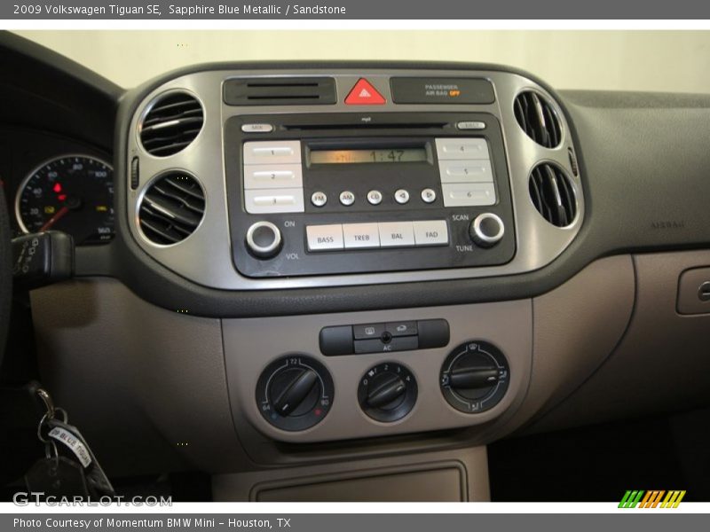 Sapphire Blue Metallic / Sandstone 2009 Volkswagen Tiguan SE