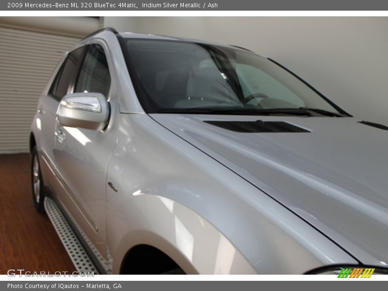 Iridium Silver Metallic / Ash 2009 Mercedes-Benz ML 320 BlueTec 4Matic