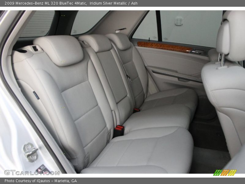 Iridium Silver Metallic / Ash 2009 Mercedes-Benz ML 320 BlueTec 4Matic