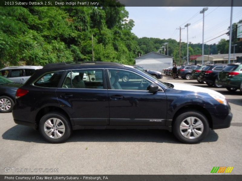 Deep Indigo Pearl / Ivory 2013 Subaru Outback 2.5i