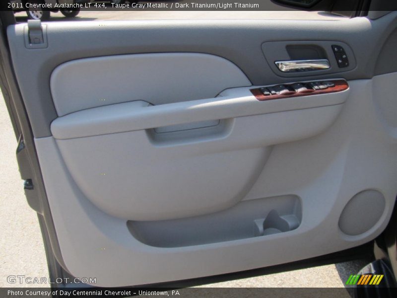 Taupe Gray Metallic / Dark Titanium/Light Titanium 2011 Chevrolet Avalanche LT 4x4
