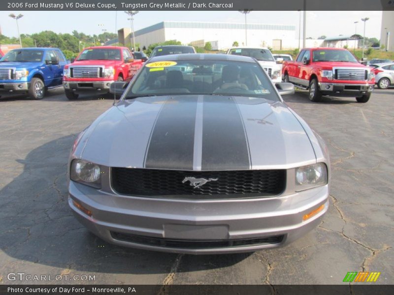 Tungsten Grey Metallic / Dark Charcoal 2006 Ford Mustang V6 Deluxe Coupe