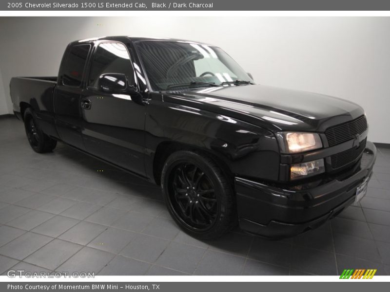 Black / Dark Charcoal 2005 Chevrolet Silverado 1500 LS Extended Cab