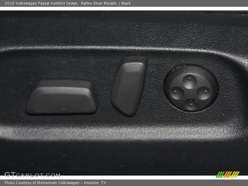 Reflex Silver Metallic / Black 2010 Volkswagen Passat Komfort Sedan