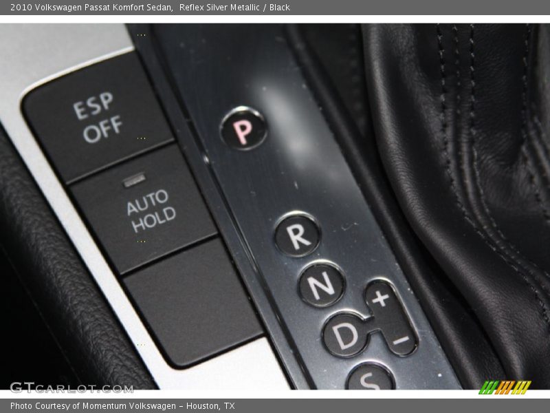 Reflex Silver Metallic / Black 2010 Volkswagen Passat Komfort Sedan