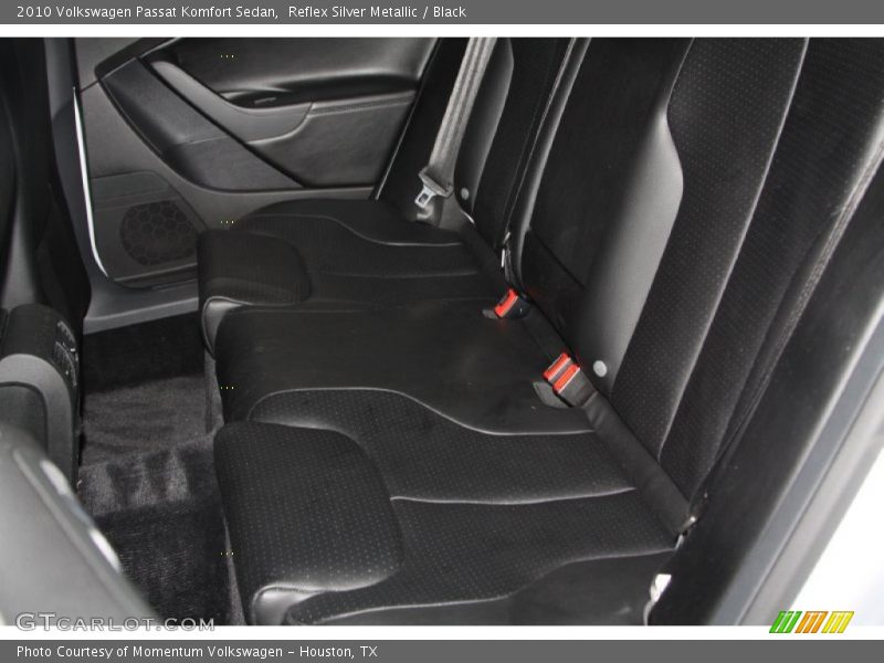 Reflex Silver Metallic / Black 2010 Volkswagen Passat Komfort Sedan