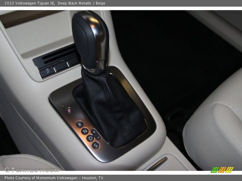 Deep Black Metallic / Beige 2013 Volkswagen Tiguan SE