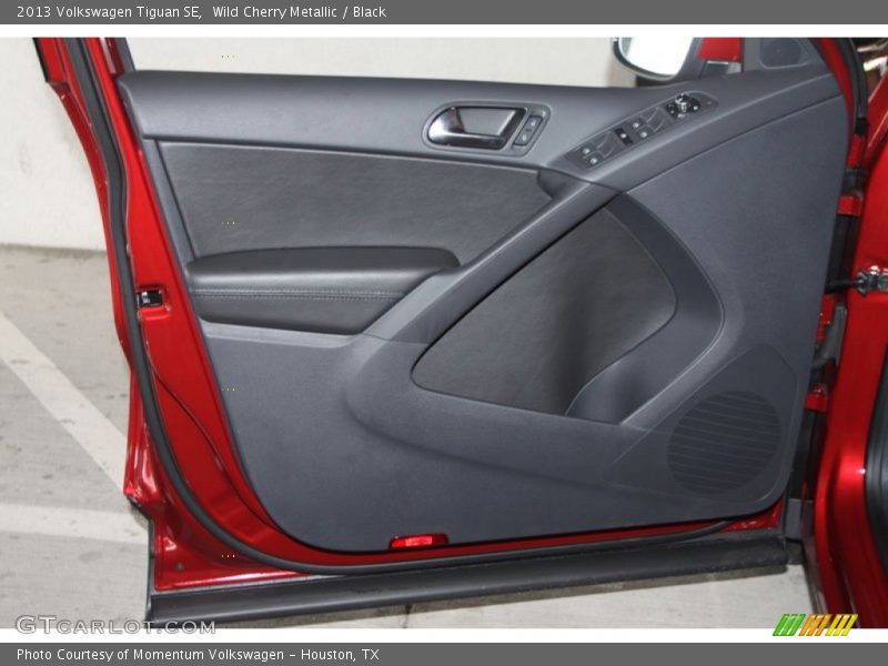 Door Panel of 2013 Tiguan SE