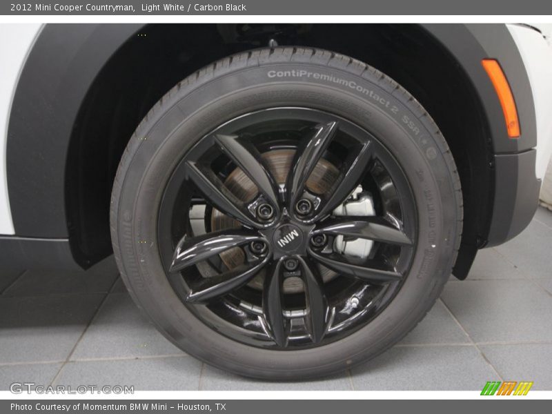 Light White / Carbon Black 2012 Mini Cooper Countryman