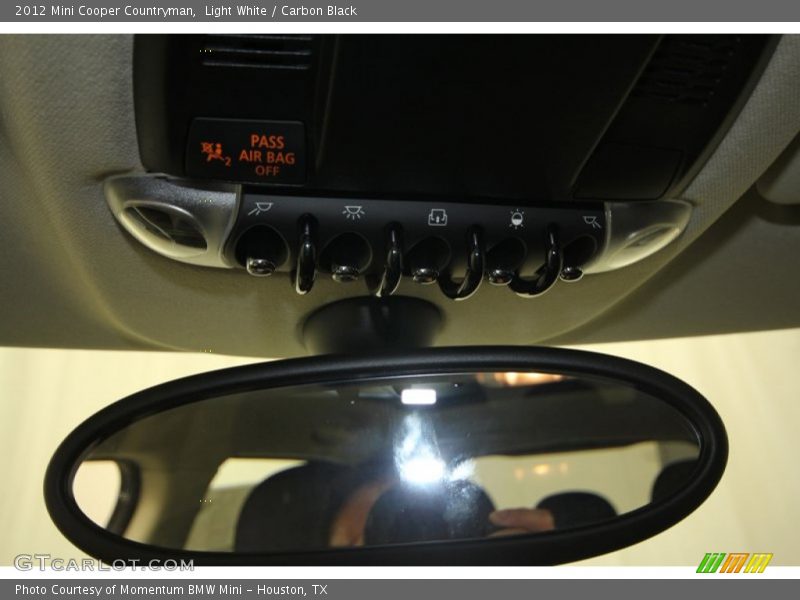 Light White / Carbon Black 2012 Mini Cooper Countryman