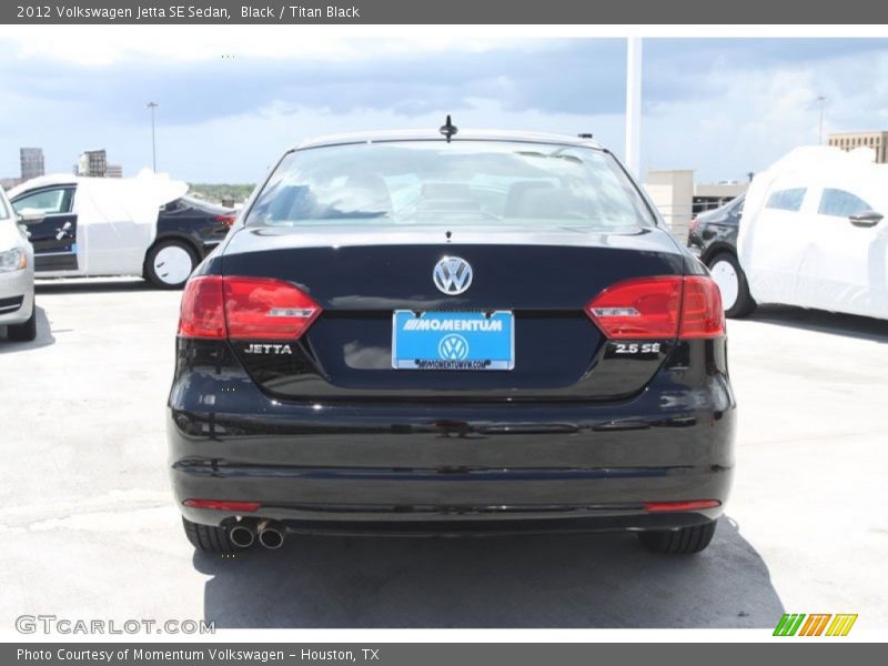 Black / Titan Black 2012 Volkswagen Jetta SE Sedan