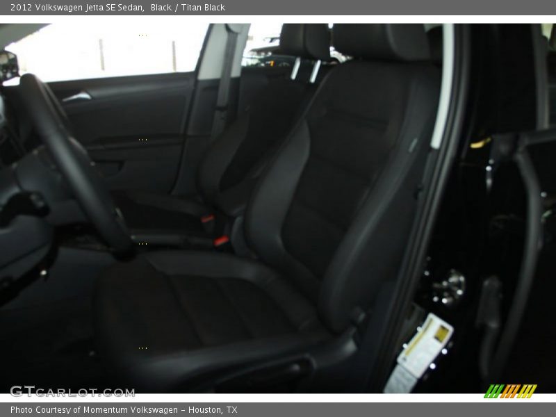 Black / Titan Black 2012 Volkswagen Jetta SE Sedan