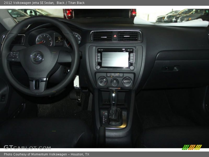 Black / Titan Black 2012 Volkswagen Jetta SE Sedan