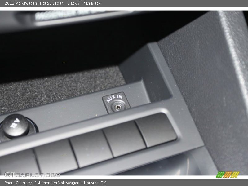 Black / Titan Black 2012 Volkswagen Jetta SE Sedan