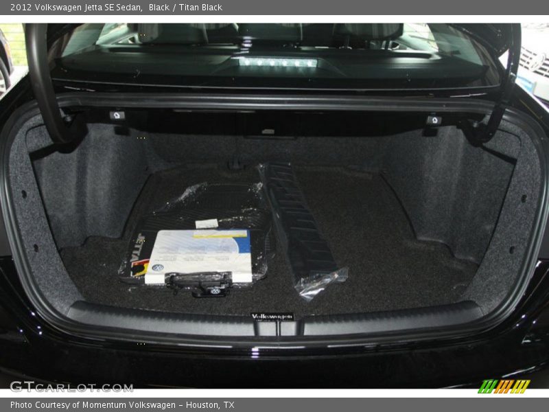 Black / Titan Black 2012 Volkswagen Jetta SE Sedan
