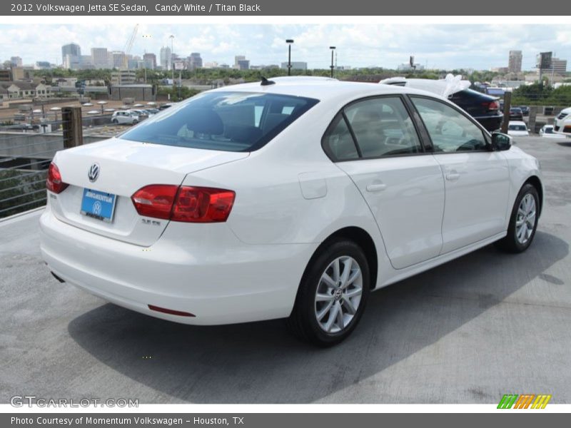 Candy White / Titan Black 2012 Volkswagen Jetta SE Sedan
