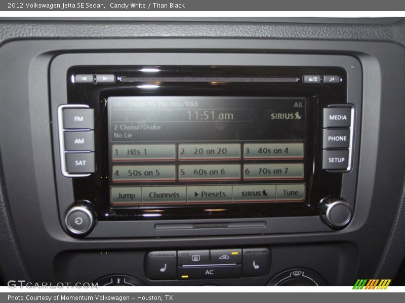 Candy White / Titan Black 2012 Volkswagen Jetta SE Sedan
