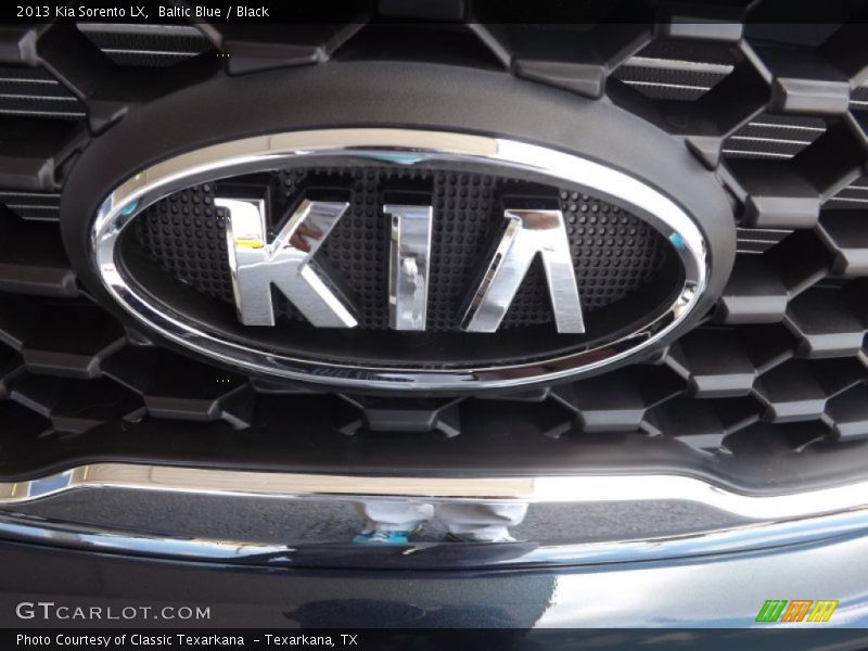 Baltic Blue / Black 2013 Kia Sorento LX