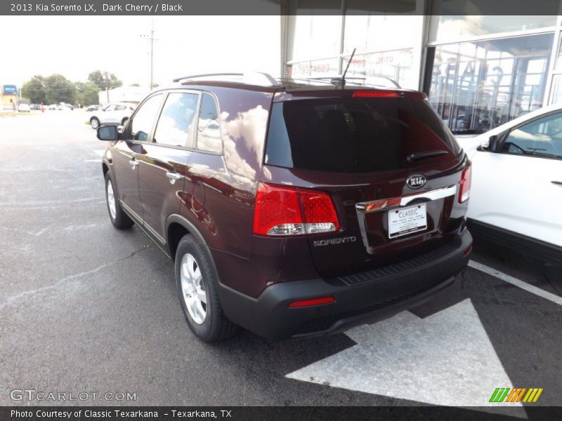 Dark Cherry / Black 2013 Kia Sorento LX