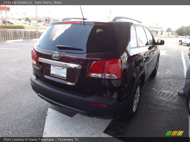 Dark Cherry / Black 2013 Kia Sorento LX