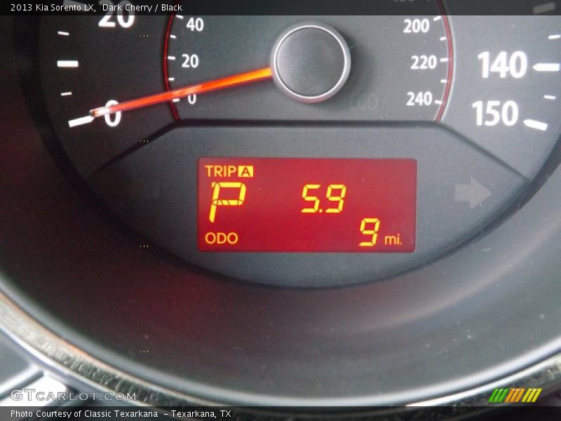 Dark Cherry / Black 2013 Kia Sorento LX