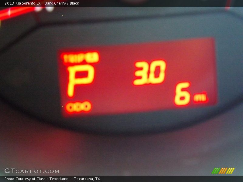 Dark Cherry / Black 2013 Kia Sorento LX