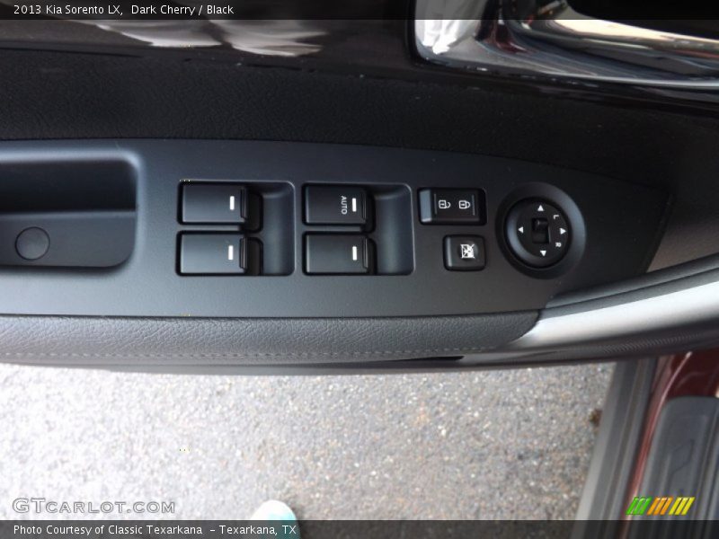 Dark Cherry / Black 2013 Kia Sorento LX
