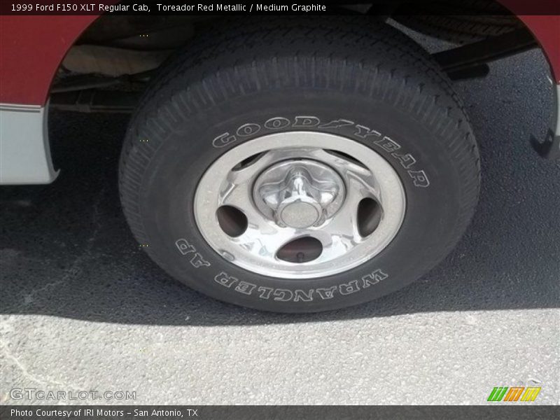 Toreador Red Metallic / Medium Graphite 1999 Ford F150 XLT Regular Cab