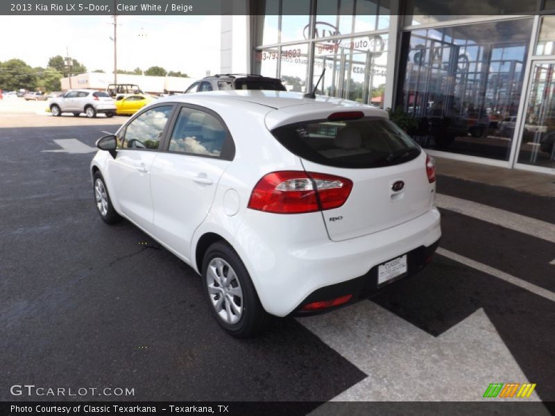 Clear White / Beige 2013 Kia Rio LX 5-Door