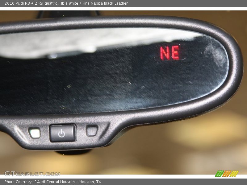 Ibis White / Fine Nappa Black Leather 2010 Audi R8 4.2 FSI quattro
