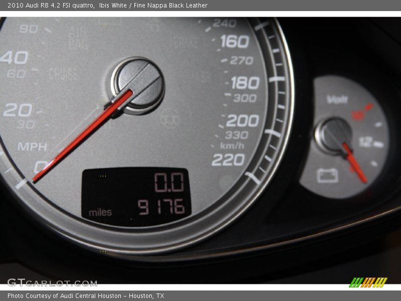Ibis White / Fine Nappa Black Leather 2010 Audi R8 4.2 FSI quattro