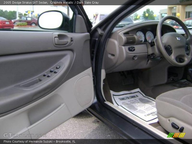 Graphite Metallic / Dark Slate Gray 2005 Dodge Stratus SXT Sedan