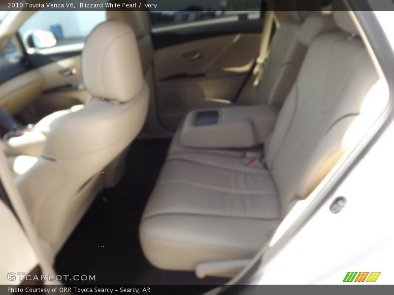 Blizzard White Pearl / Ivory 2010 Toyota Venza V6