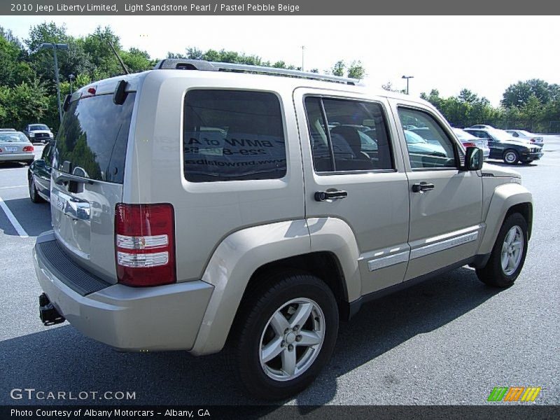 Light Sandstone Pearl / Pastel Pebble Beige 2010 Jeep Liberty Limited