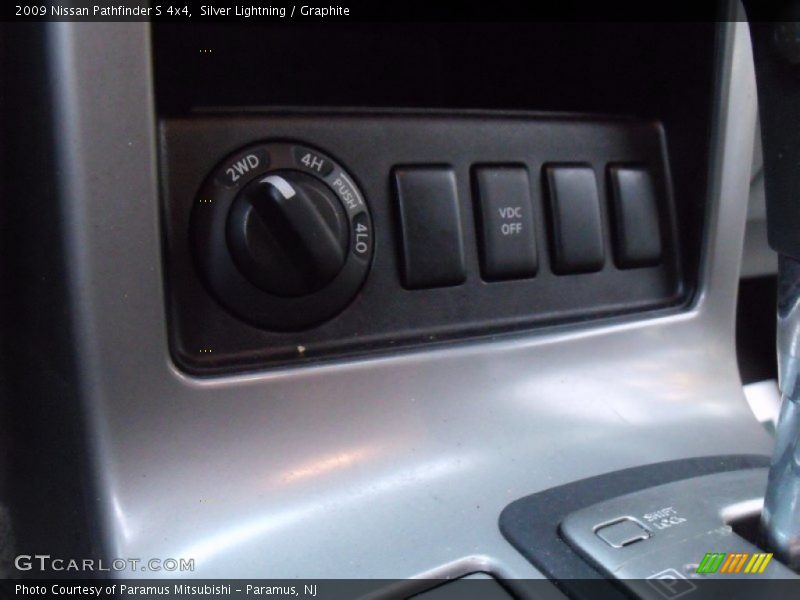 Silver Lightning / Graphite 2009 Nissan Pathfinder S 4x4