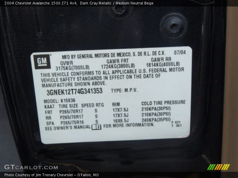 Dark Gray Metallic / Medium Neutral Beige 2004 Chevrolet Avalanche 1500 Z71 4x4