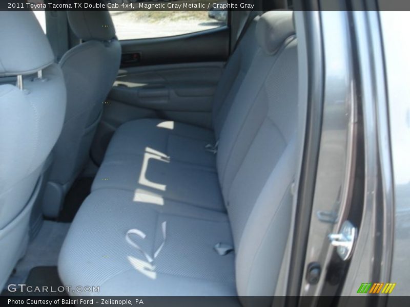 Magnetic Gray Metallic / Graphite Gray 2011 Toyota Tacoma TX Double Cab 4x4