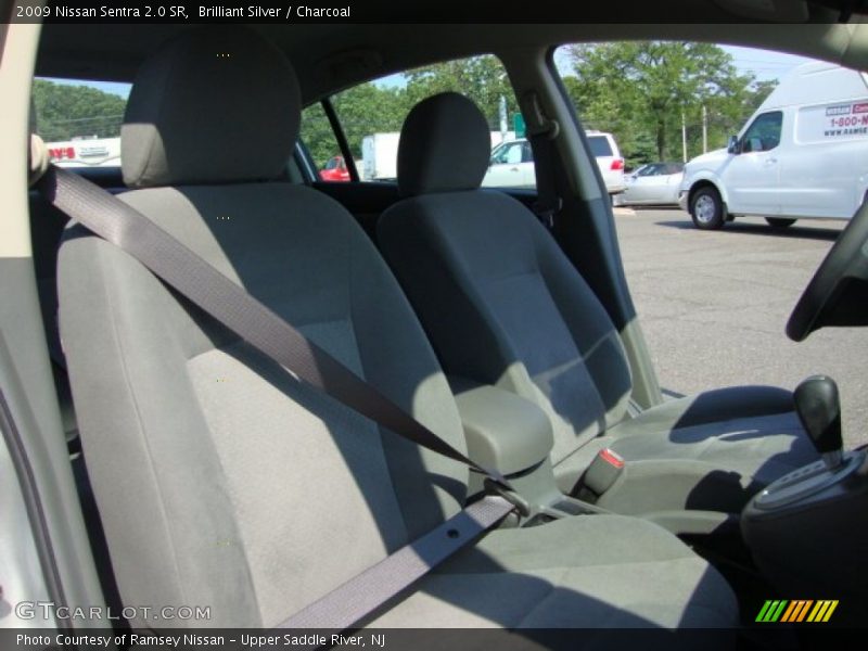 Brilliant Silver / Charcoal 2009 Nissan Sentra 2.0 SR