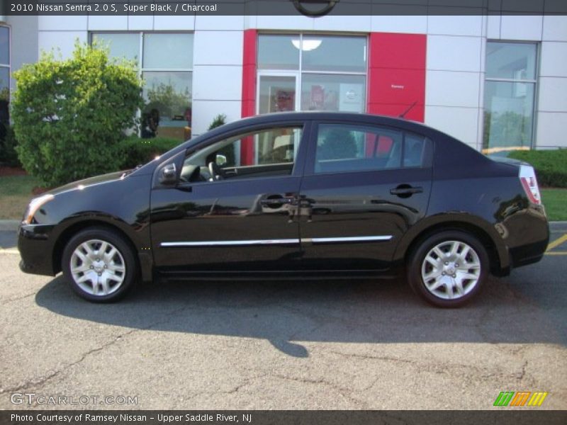 Super Black / Charcoal 2010 Nissan Sentra 2.0 S