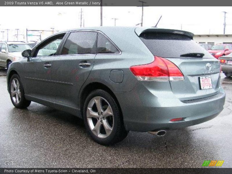 Aloe Green Metallic / Ivory 2009 Toyota Venza V6 AWD