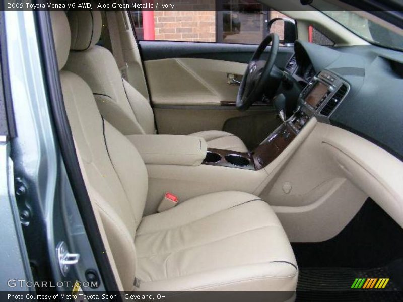 Aloe Green Metallic / Ivory 2009 Toyota Venza V6 AWD