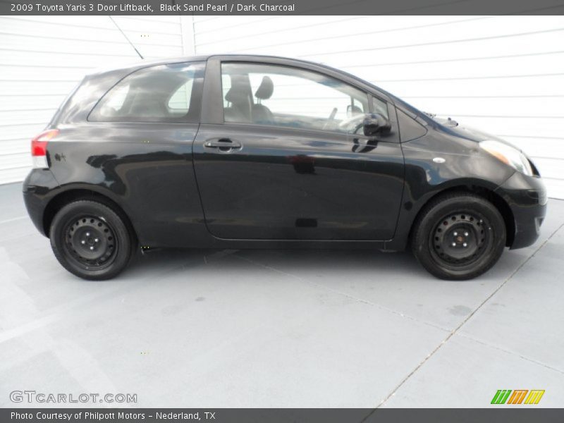 Black Sand Pearl / Dark Charcoal 2009 Toyota Yaris 3 Door Liftback