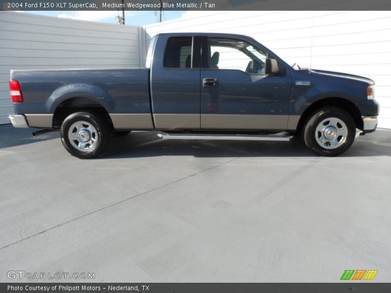 Medium Wedgewood Blue Metallic / Tan 2004 Ford F150 XLT SuperCab