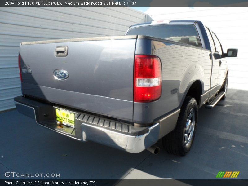 Medium Wedgewood Blue Metallic / Tan 2004 Ford F150 XLT SuperCab